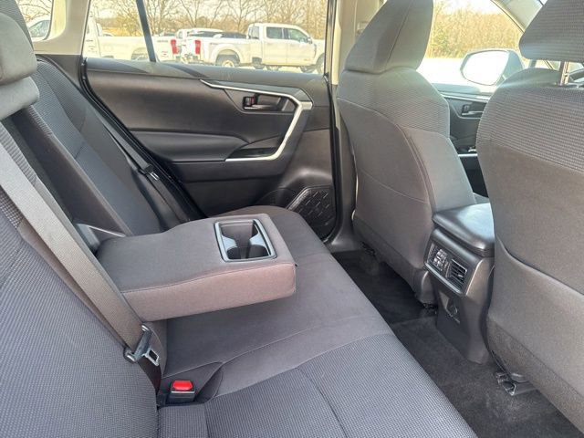 Used 2025 Toyota RAV4 LE image 17