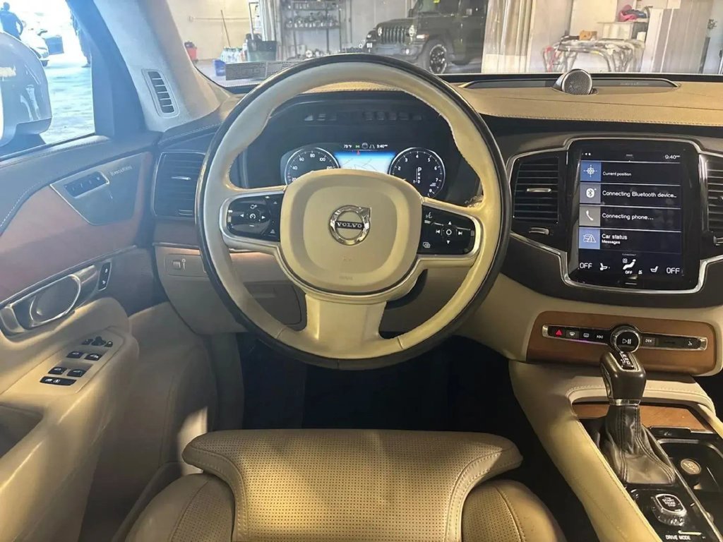 Used 2018 Volvo XC90 T6 Inscription w/ Luxury Package AWD/4WD image 18