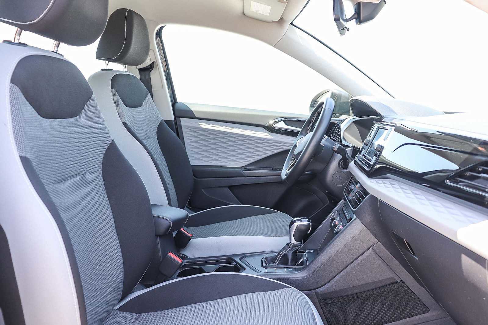 Used 2022 Volkswagen Taos S w/ IQ Drive S Package image 10