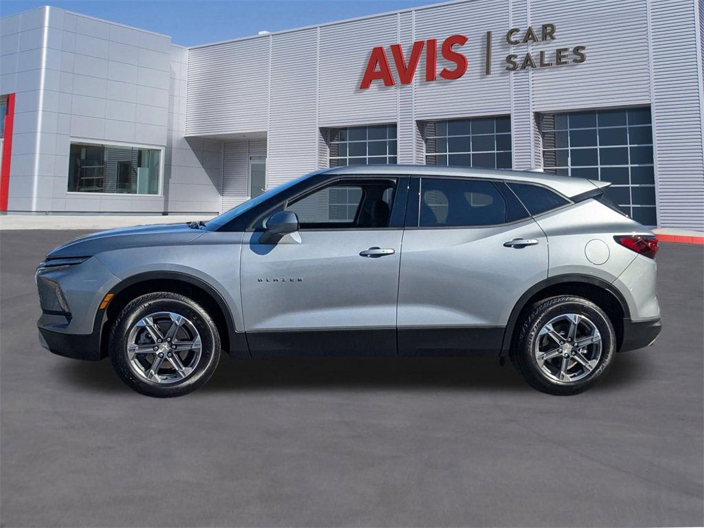 Used 2025 Chevrolet Blazer LT image 11