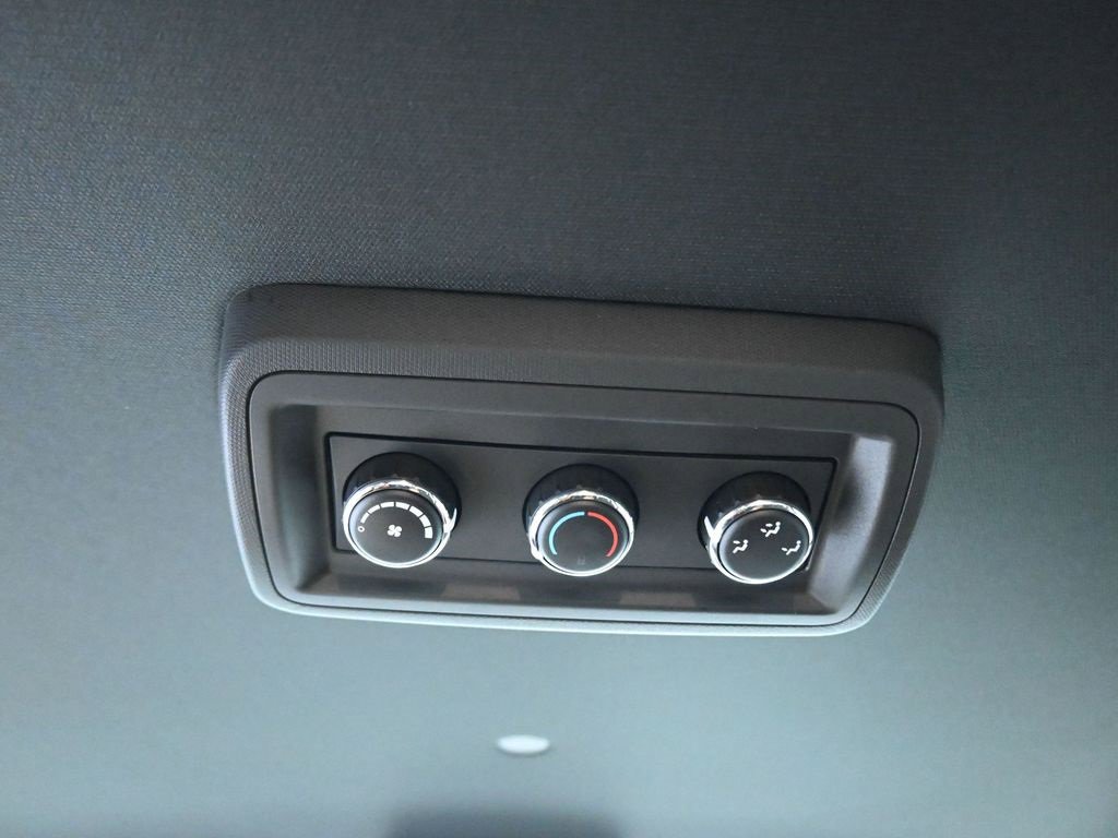 Used 2016 Dodge Grand Caravan SE image 31