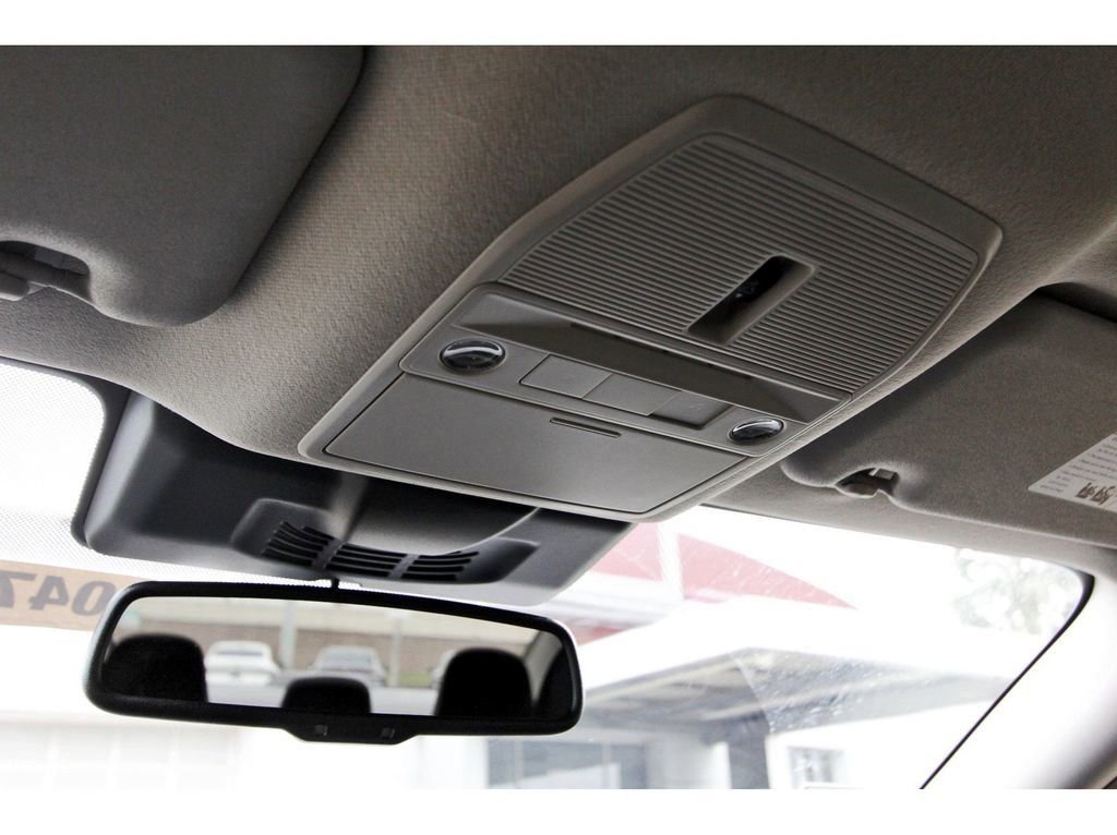 New 2026 Nissan Sentra SV w/ SV Convenience Package FWD image 18