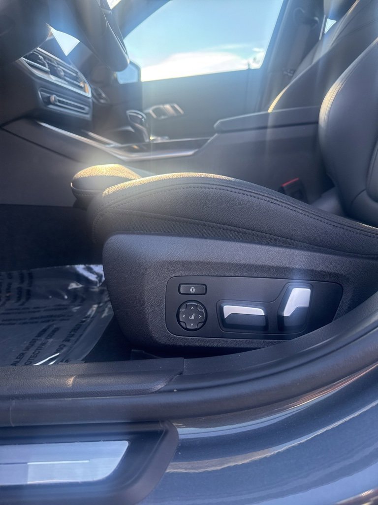 Used 2021 BMW 330i xDrive Sedan w/ Convenience Package image 8