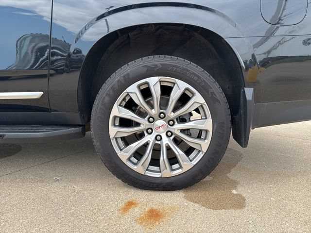 Used 2022 GMC Yukon XL Denali AWD/4WD image 11