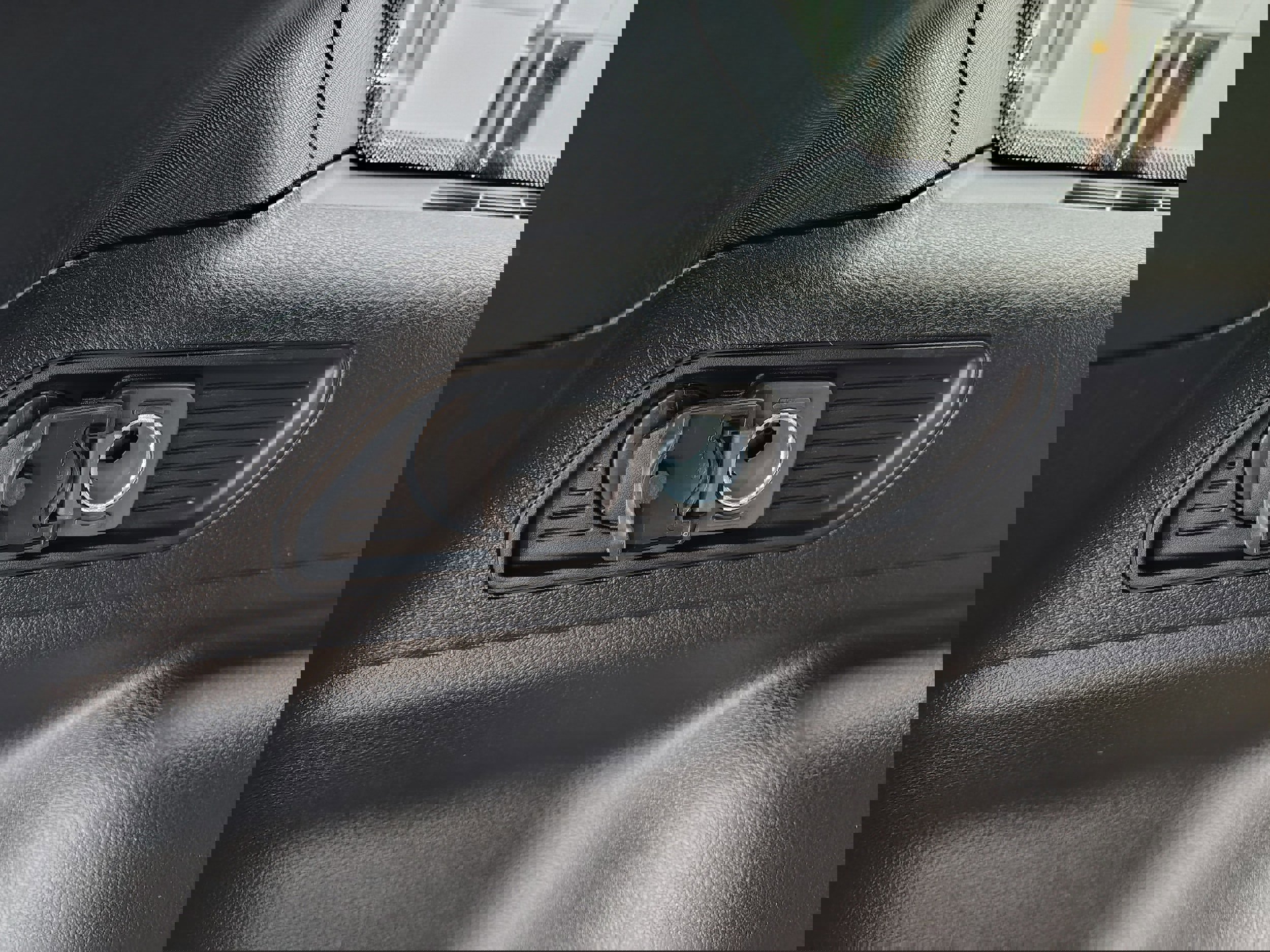 New 2025 Jeep Grand Cherokee Laredo X w/ Luxury Tech Group I image 13