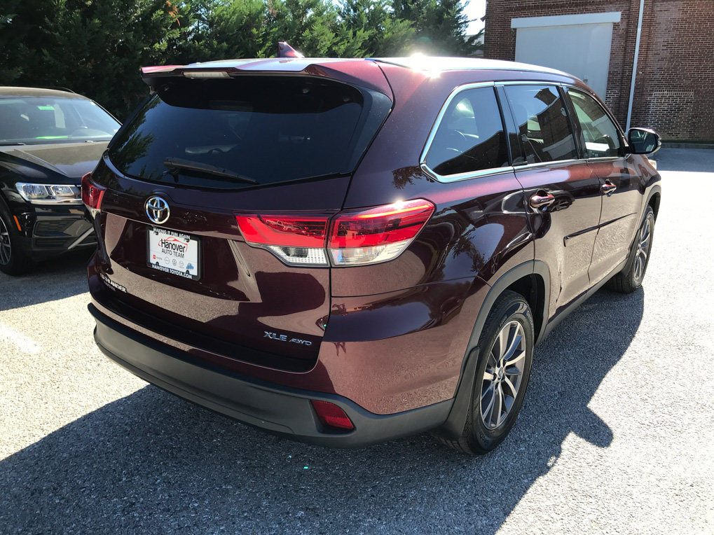 Used 2019 Toyota Highlander XLE AWD/4WD image 8