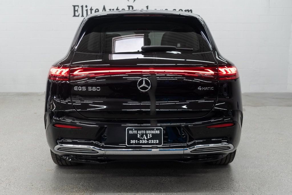 Used 2023 Mercedes-Benz EQS 580 4MATIC SUV image 4