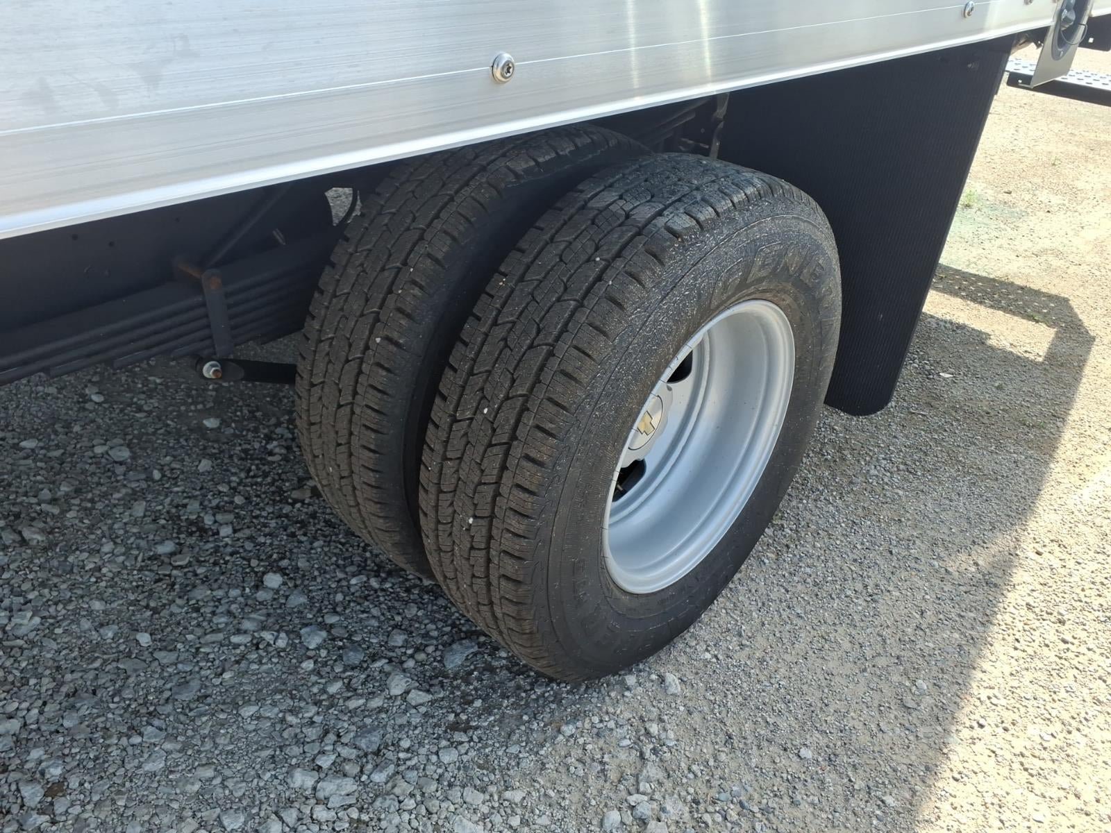 New 2026 Chevrolet Express 4500 w/ Power Convenience Package RWD image 10