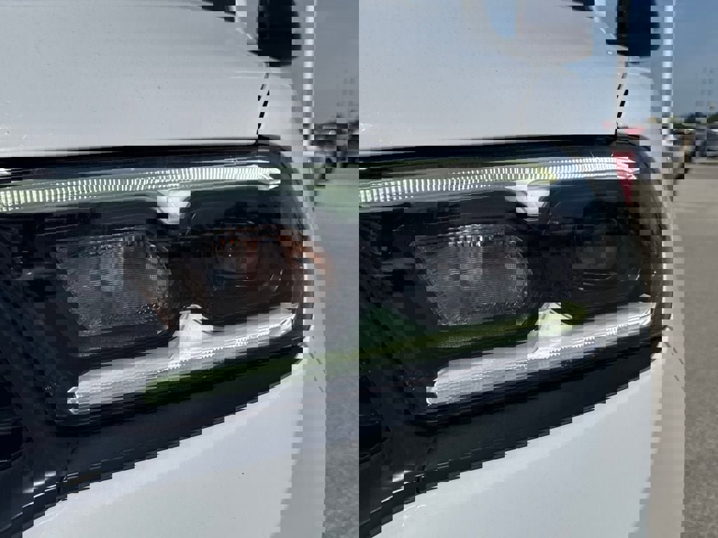 Used 2024 Dodge Durango R/T w/ Blacktop Package image 11