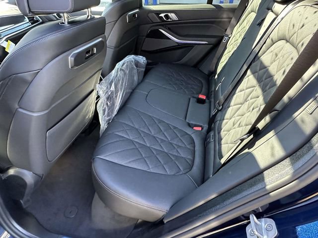 New 2026 BMW X5 xDrive40i w/ M Sport Package AWD/4WD image 8