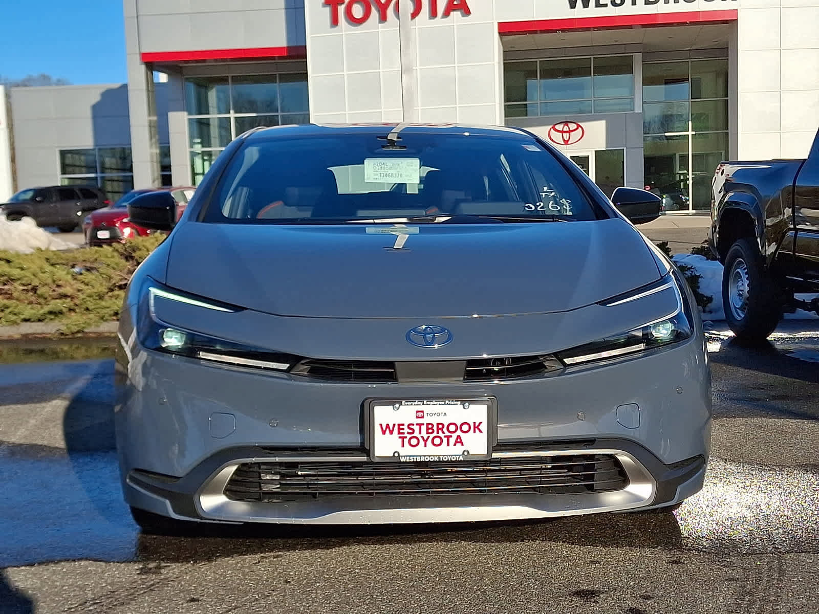 New 2026 Toyota Prius Plug-In Hybrid FWD image 2