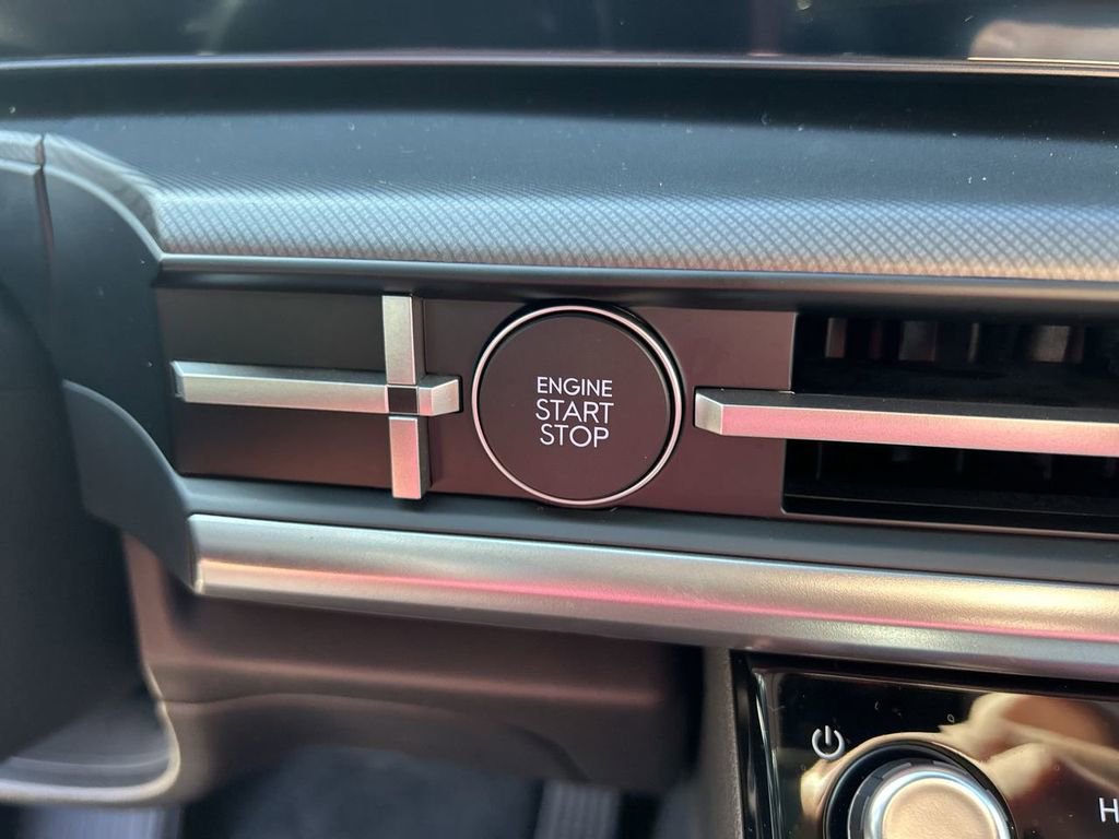 New 2026 Hyundai Santa Fe SE image 29