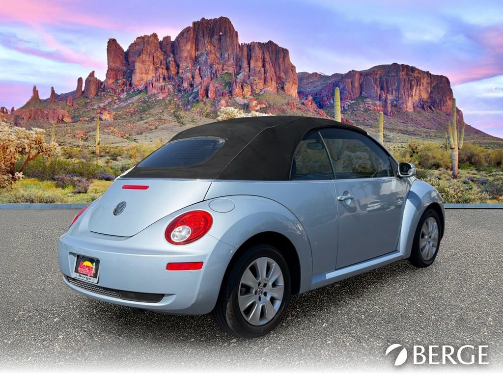 Used 2010 Volkswagen Beetle Final Edition FWD image 7