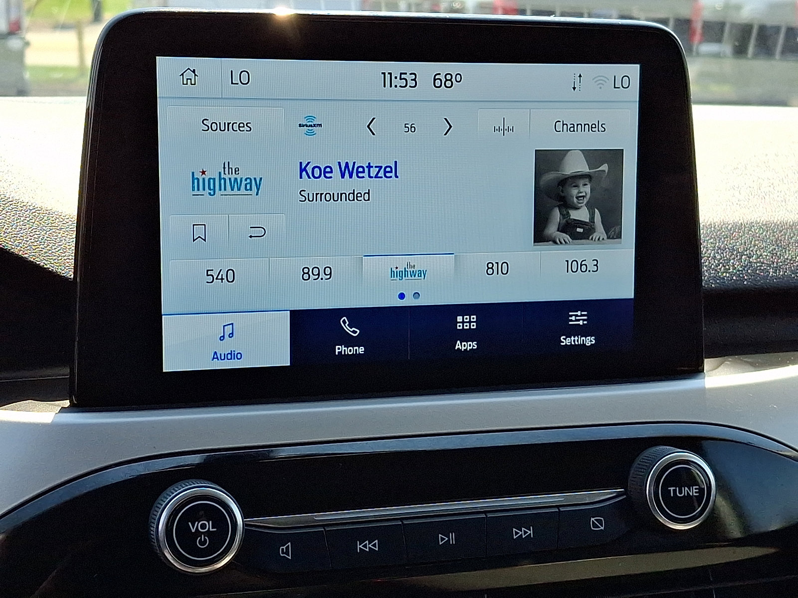 Used 2022 Ford Escape SE w/ SE Sport Appearance Package image 17