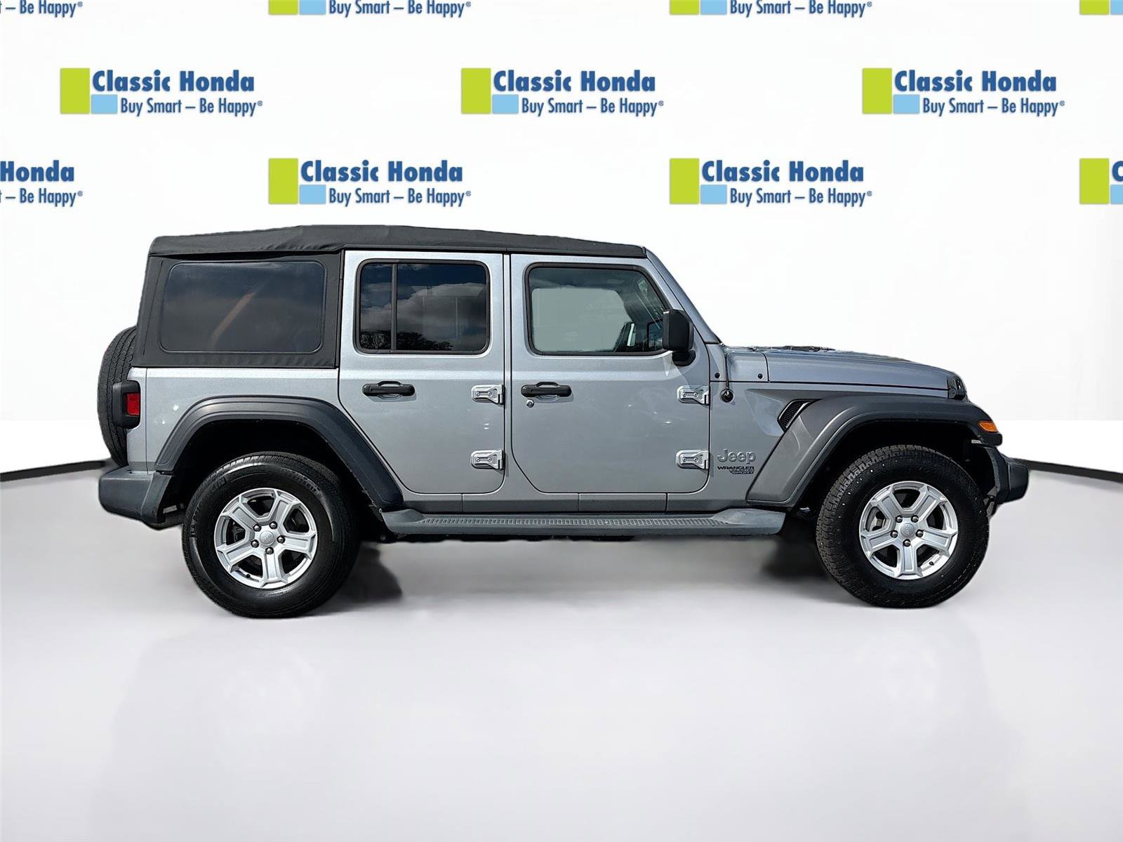 Used 2020 Jeep Wrangler Unlimited Sport S image 9