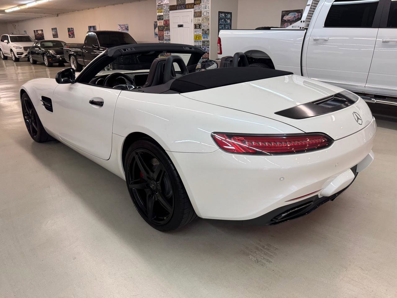 Used 2018 Mercedes-Benz AMG GT Roadster w/ Lane Tracking Package image 5