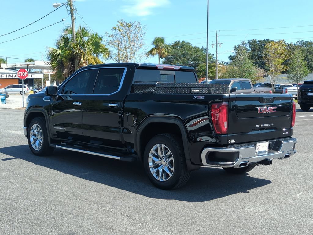 Used 2021 GMC Sierra 1500 SLT w/ SLT Premium Plus Package AWD/4WD image 4
