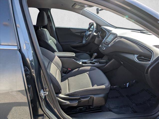 Used 2017 Chevrolet Malibu Hybrid FWD image 19