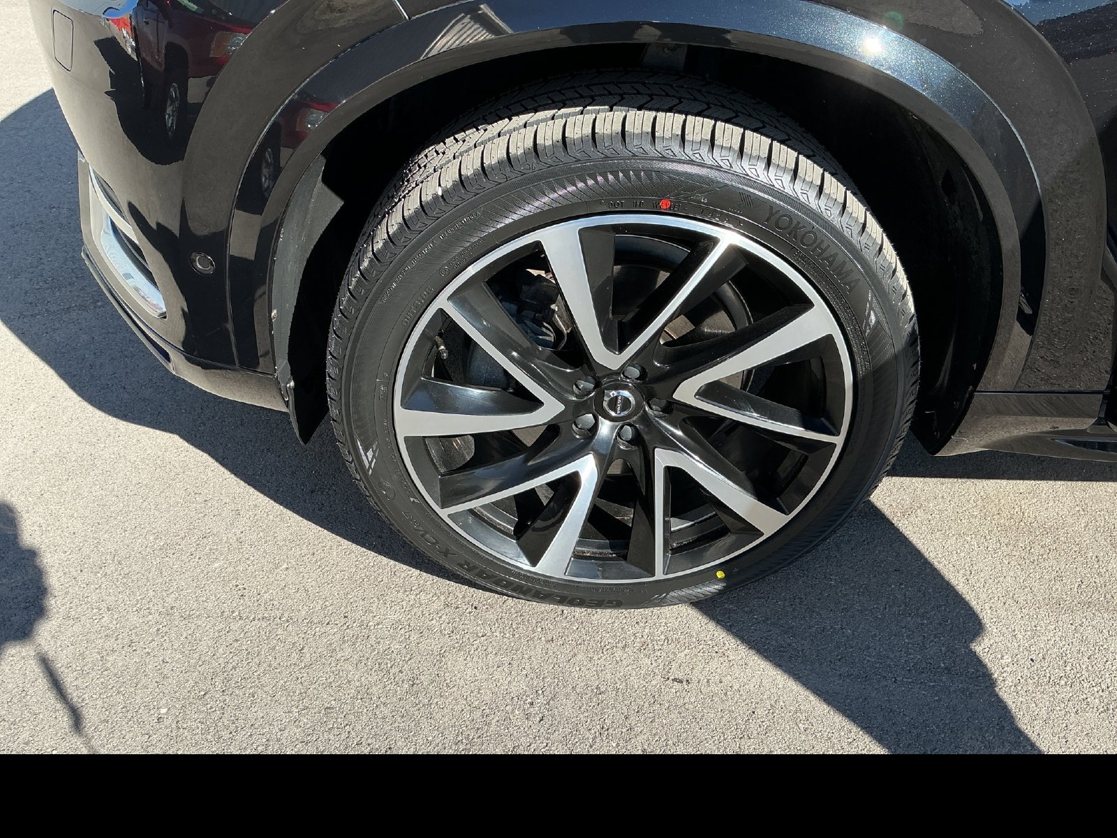 Certified 2023 Volvo XC90 B6 Plus w/ Protection Package Premier AWD/4WD image 26
