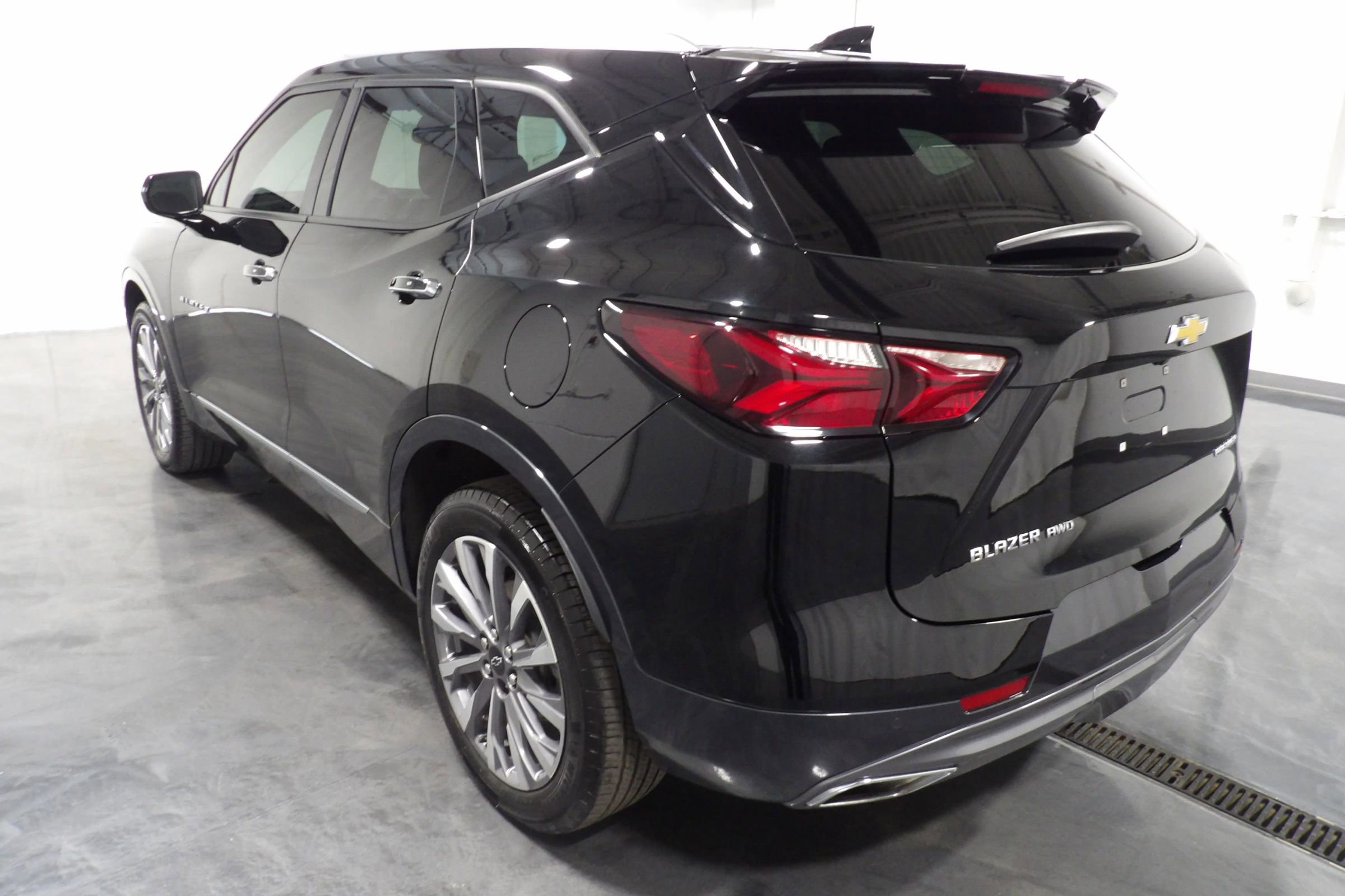 Used 2022 Chevrolet Blazer Premier w/ Enhanced Convenience Package AWD/4WD image 6