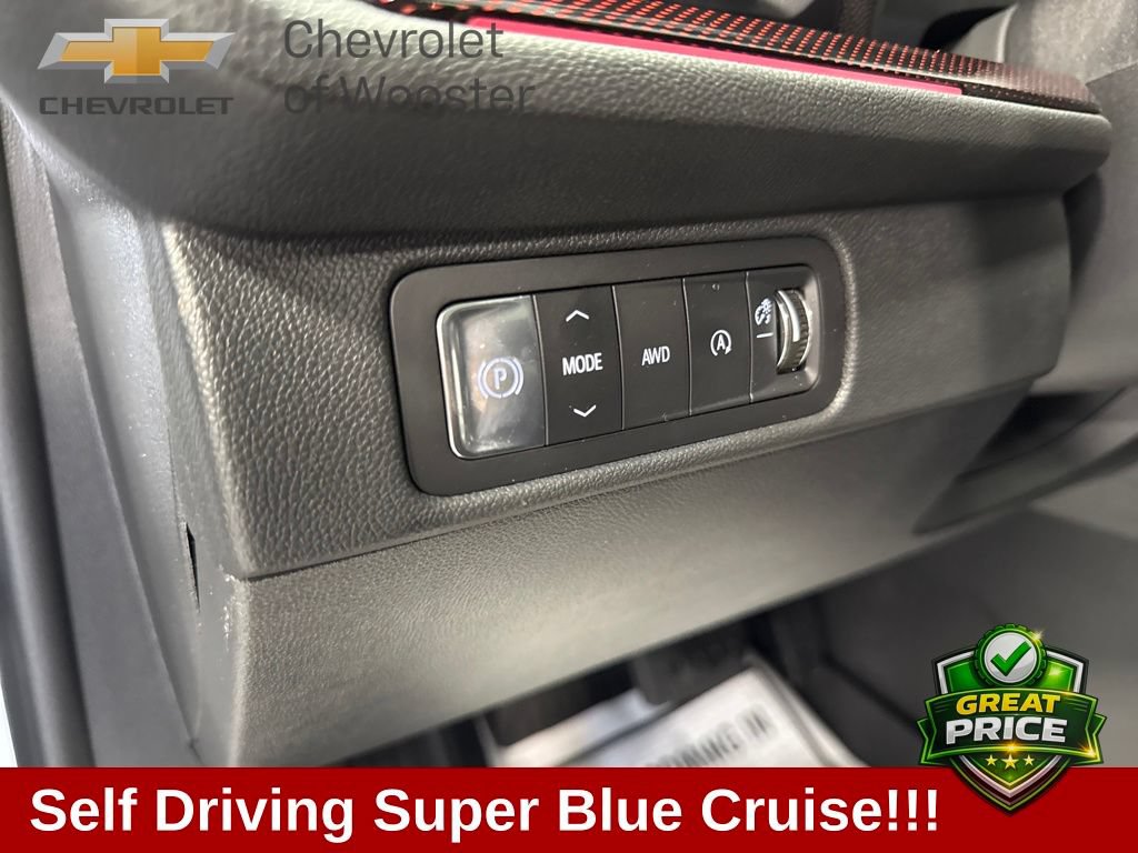 New 2026 Chevrolet Traverse RS w/ LPO, Floor Liner Package AWD/4WD image 11