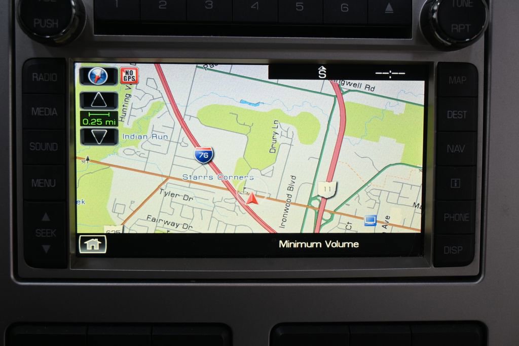 Used 2010 Lincoln MKX AWD image 12