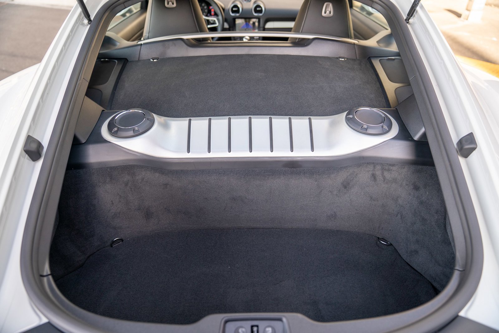 Used 2025 Porsche 718 Cayman image 24