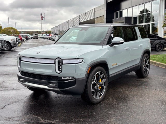 Used 2022 Rivian R1S Launch Edition Quad AWD/4WD image 3