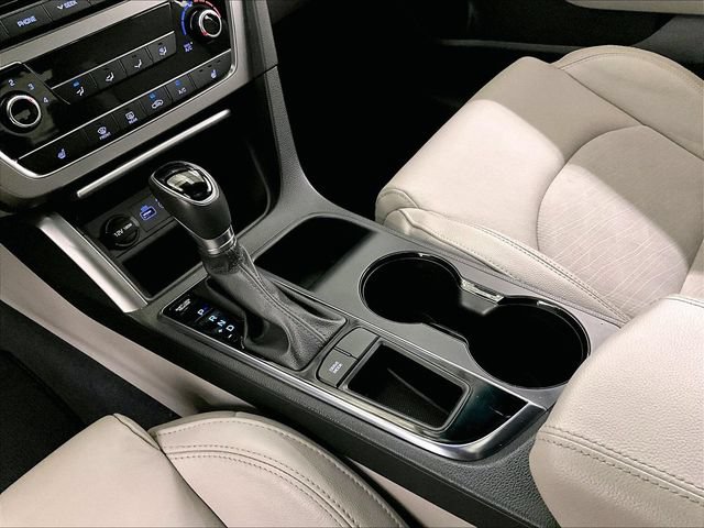 Used 2017 Hyundai Sonata Sport w/ Value Edition Package 02 FWD image 16