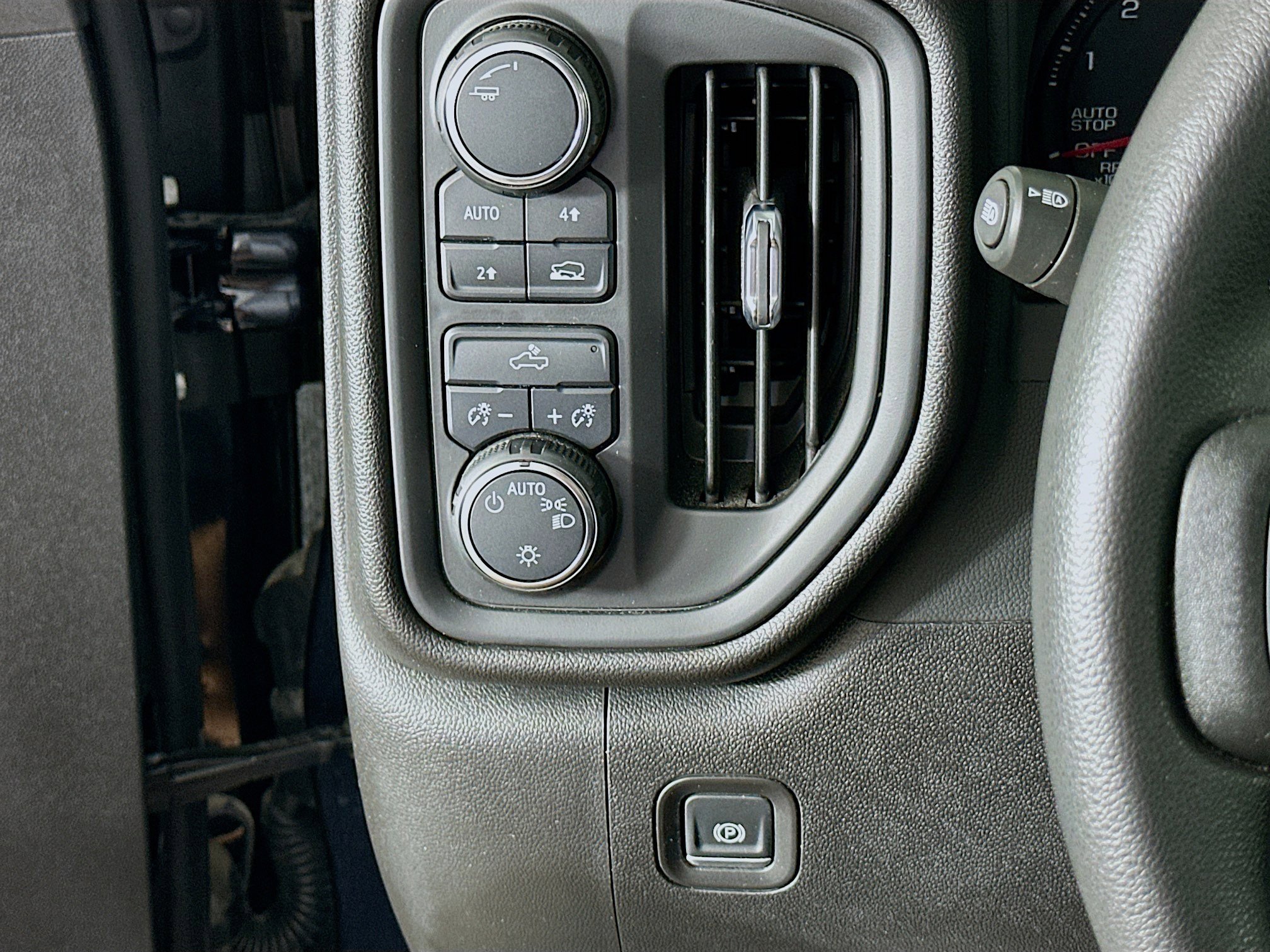 Used 2024 Chevrolet Silverado 1500 W/T image 16