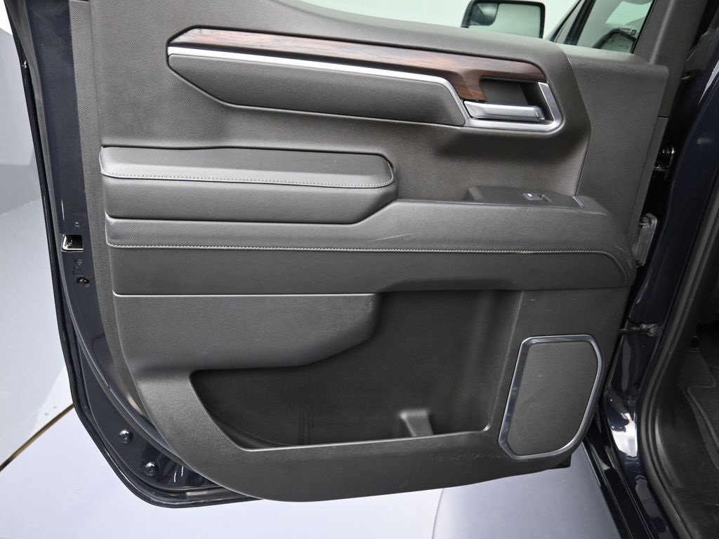 Certified 2025 GMC Sierra 1500 SLT image 22