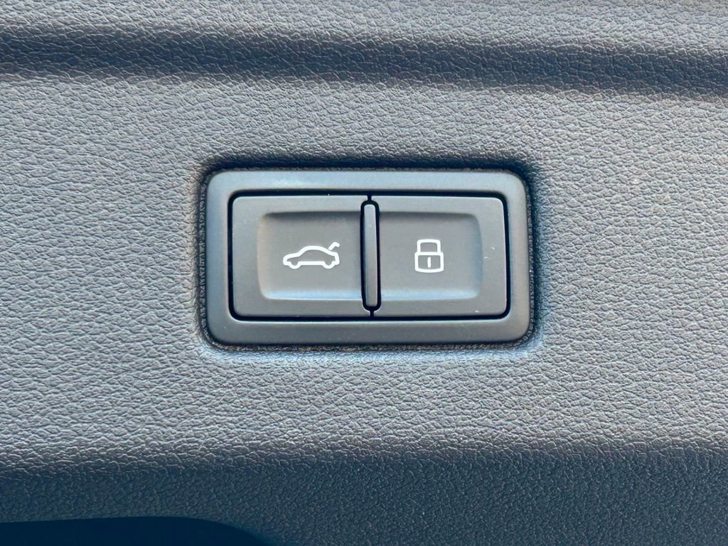 Used 2023 Audi A5 2.0T Premium image 54