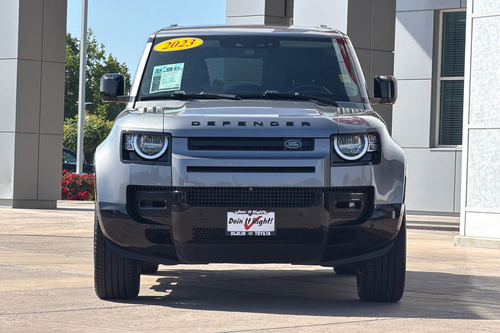 Used 2023 Land Rover Defender 110 S AWD/4WD image 10
