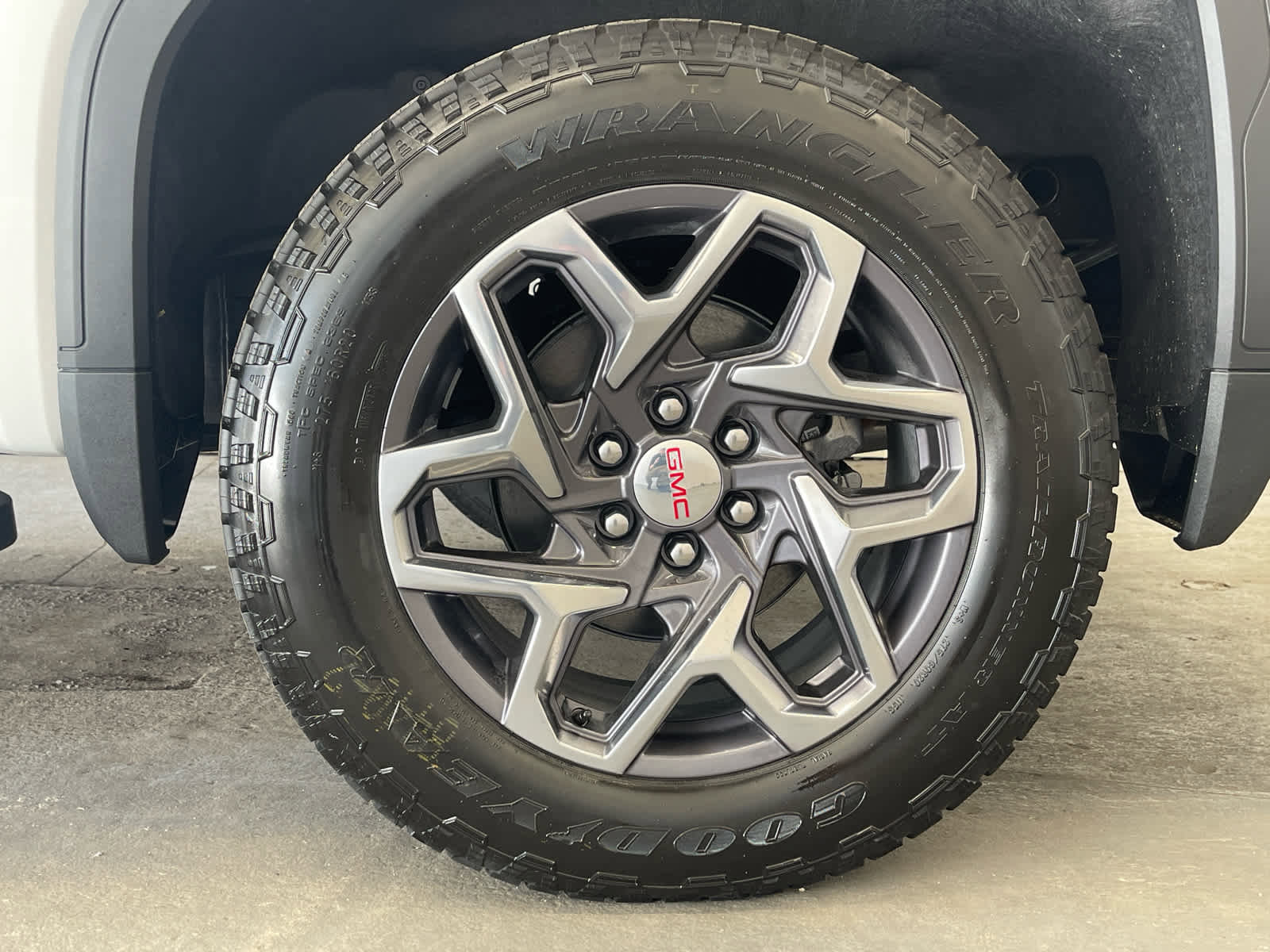 New 2026 GMC Sierra 1500 SLT w/ SLT Premium Plus Package image 13