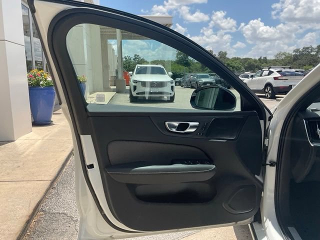 Certified 2023 Volvo S60 T8 Ultimate w/ Climate Package AWD/4WD image 10