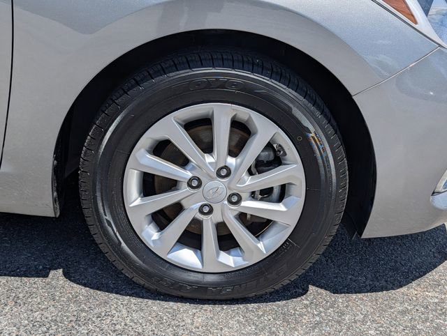 Certified 2022 Hyundai Accent SEL FWD image 11