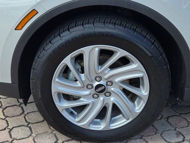 Used 2023 Lincoln Corsair FWD w/ Towing Package image 11