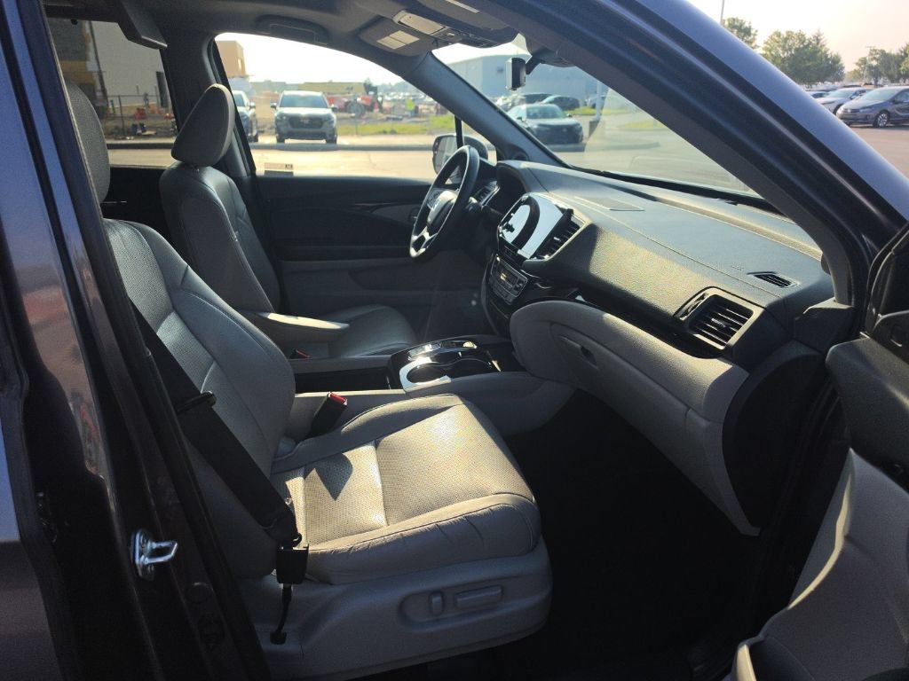 Used 2022 Honda Pilot Elite image 34
