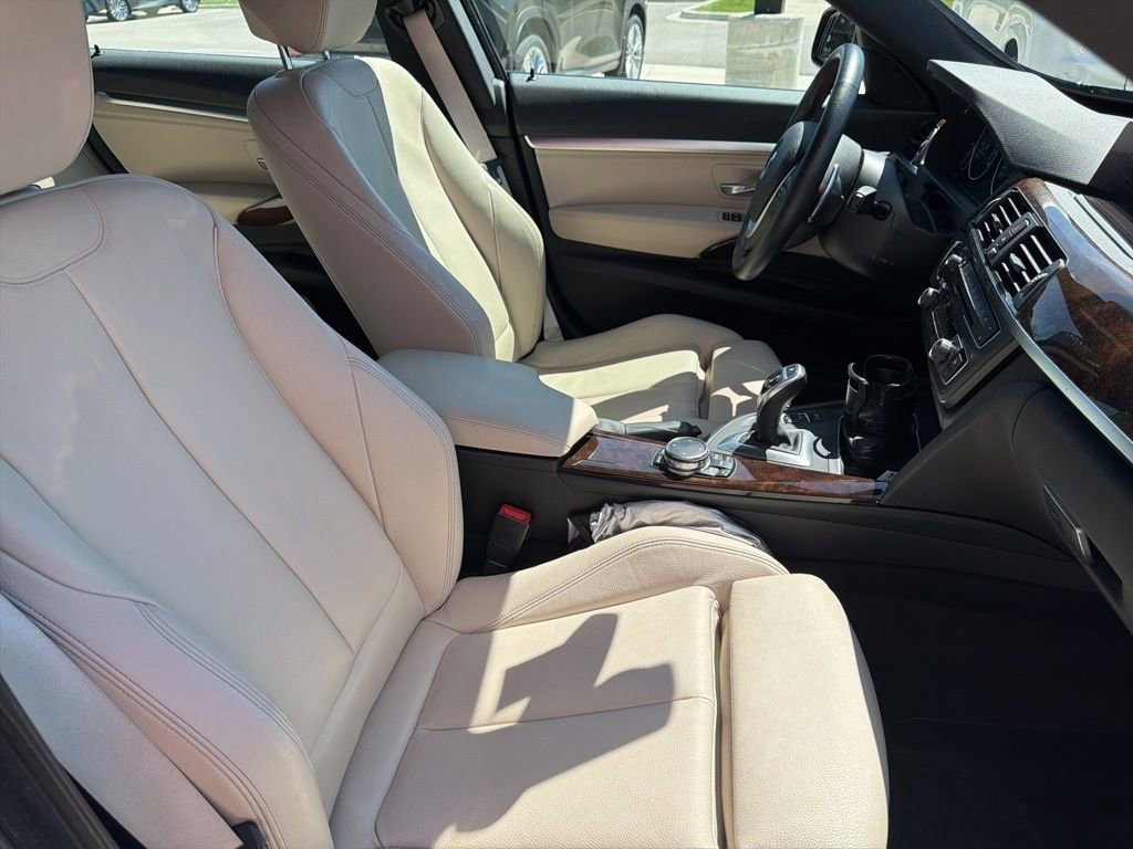 Used 2016 BMW 328i Gran Turismo xDrive image 26