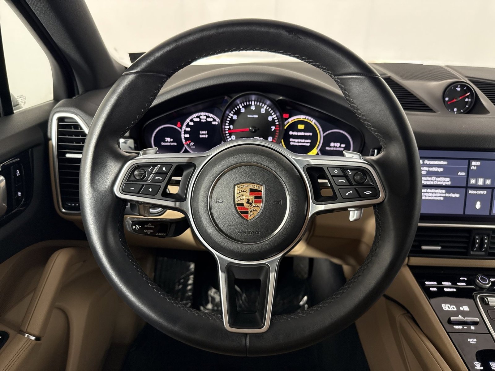 Used 2020 Porsche Cayenne AWD/4WD image 16