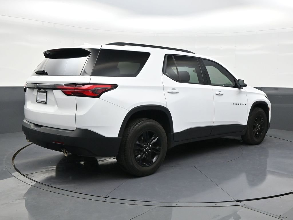Used 2022 Chevrolet Traverse LT image 5