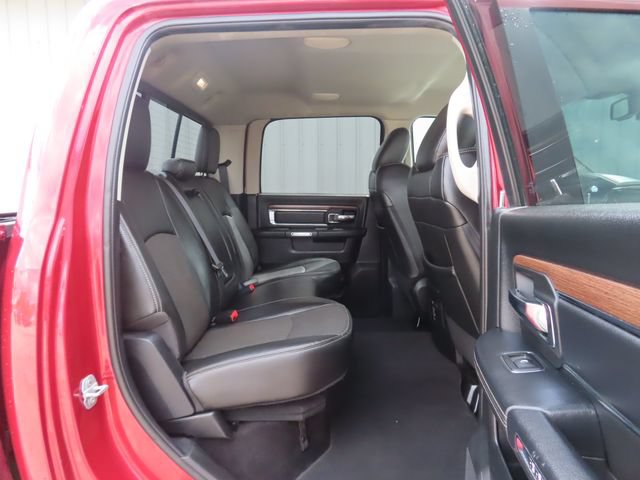 Used 2015 RAM 2500 Laramie w/ Convenience Group AWD/4WD image 32