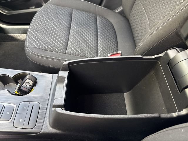 Used 2023 Ford Escape Active image 30
