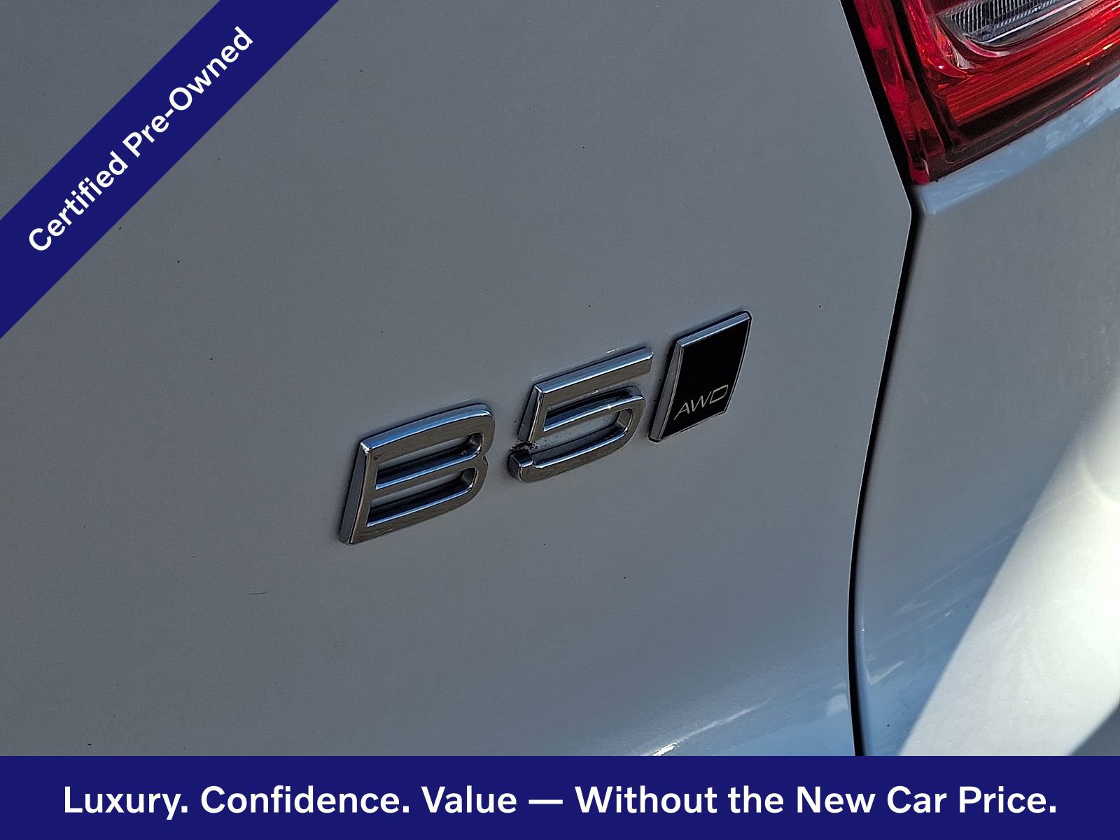 Certified 2023 Volvo XC40 B5 Plus w/ Protection Package Premier image 31