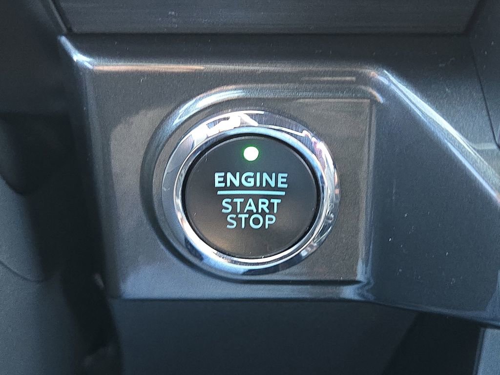 Used 2022 Ford F150 XLT w/ Equipment Group 302A High image 25