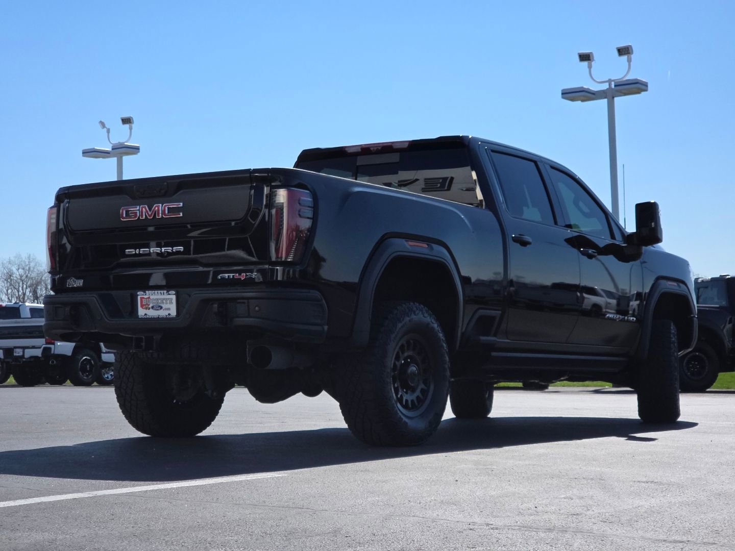 Used 2024 GMC Sierra 2500 AT4X w/ AT4X AEV Edition image 15