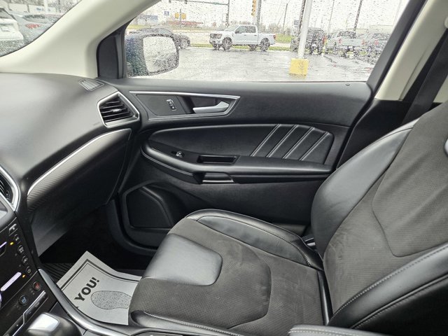 Used 2017 Ford Edge Sport w/ Equipment Group 401A AWD/4WD image 16