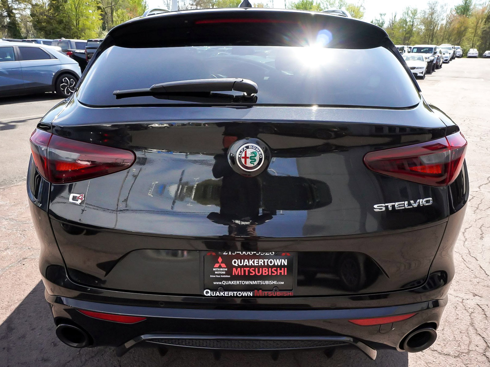Used 2022 Alfa Romeo Stelvio Veloce AWD/4WD image 5