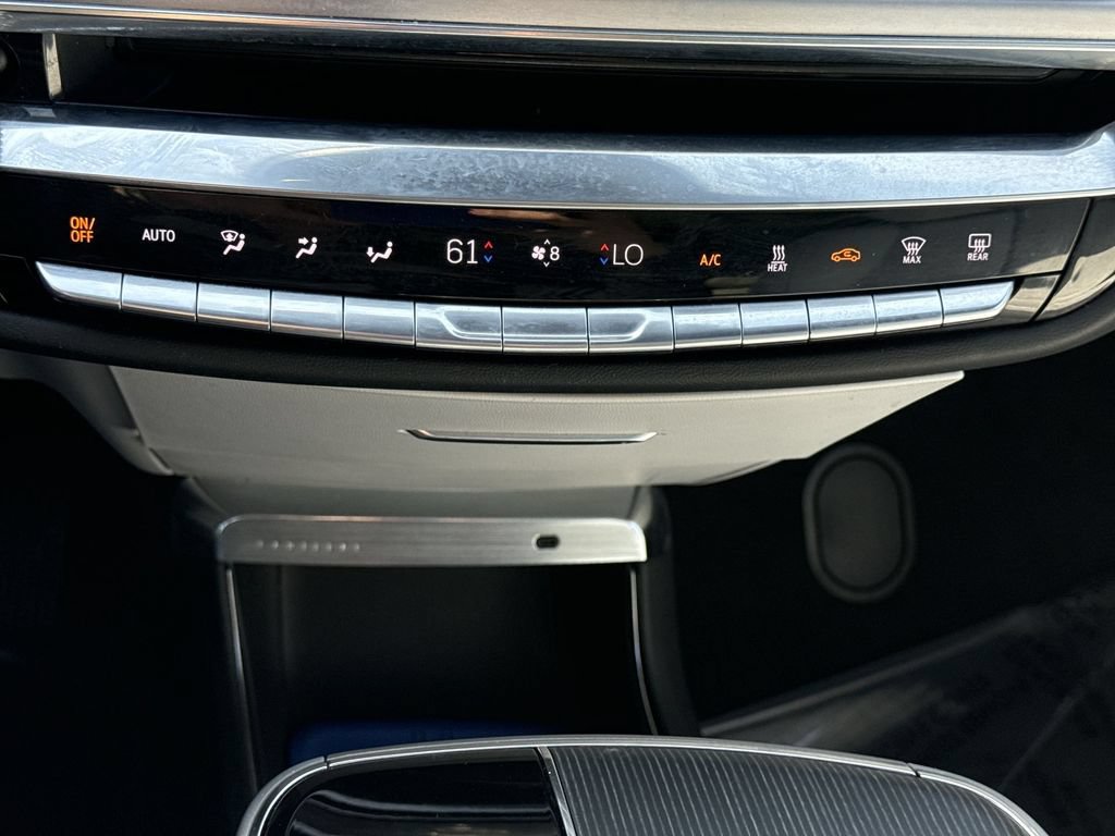 Used 2024 Cadillac Lyriq Luxury AWD/4WD image 17