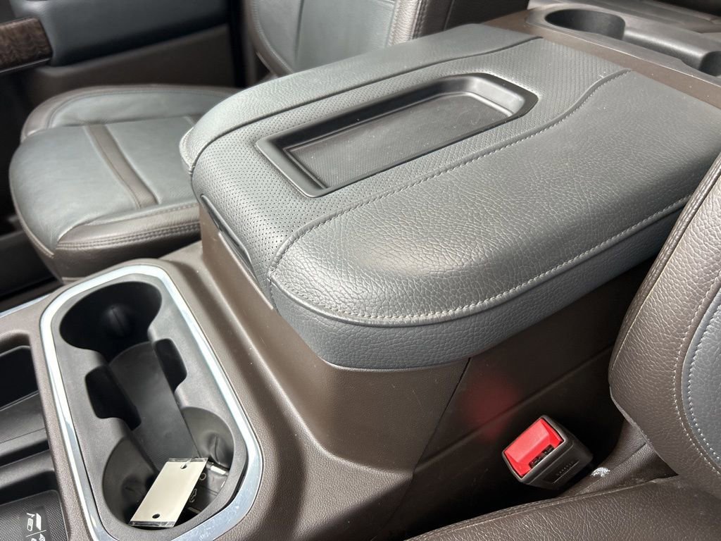 Used 2022 GMC Sierra 3500 Denali w/ Denali Ultimate Package image 33